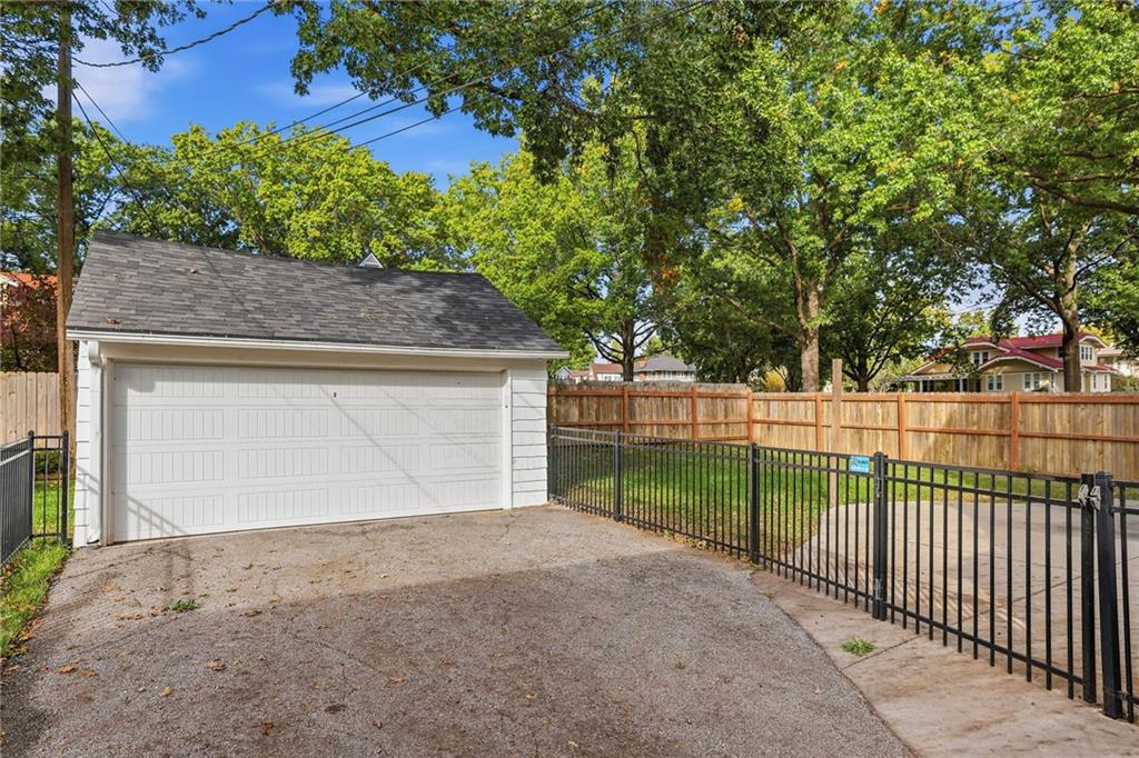 6400 Morningside Drive Property Photo 44