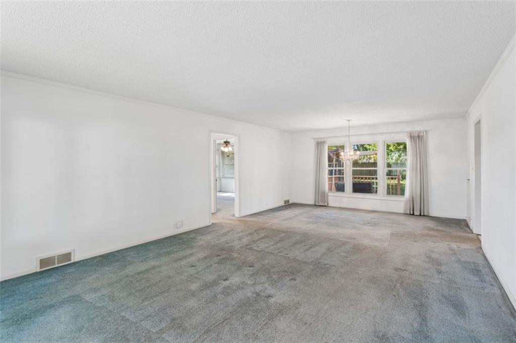 841 S Water Street Property Photo 6