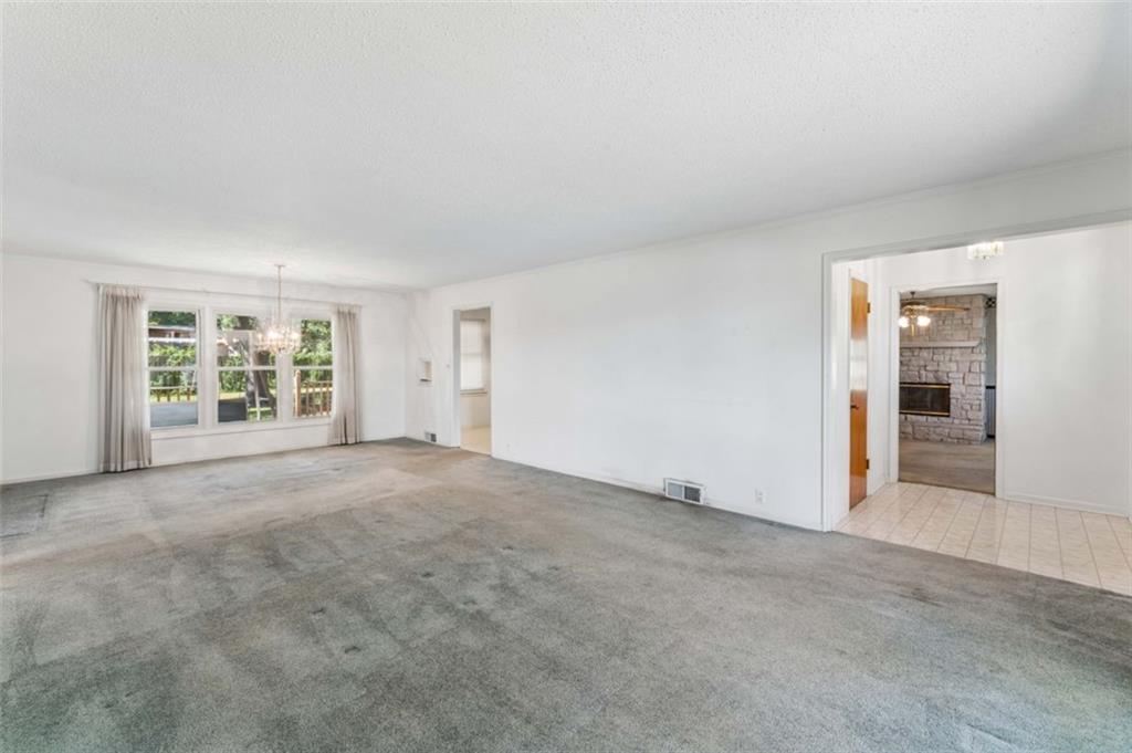 841 S Water Street Property Photo 7