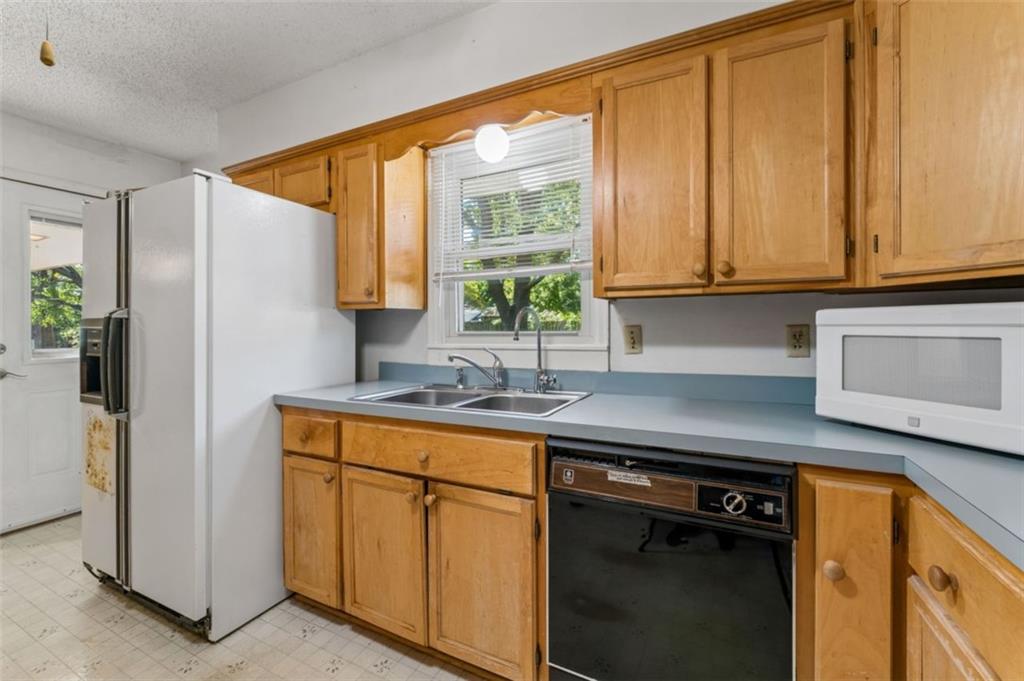 841 S Water Street Property Photo 15