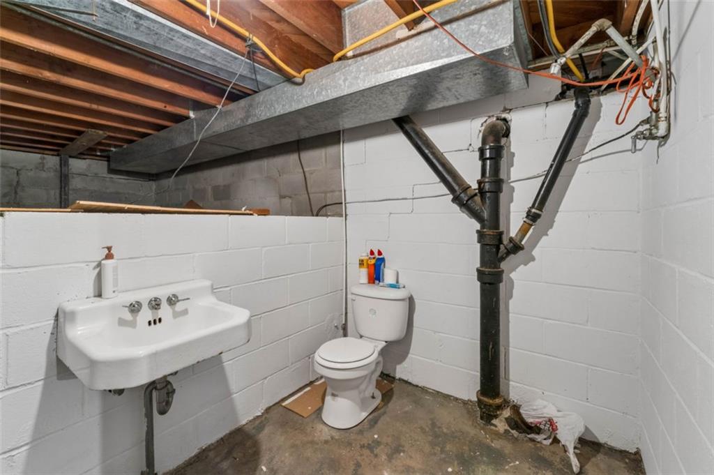 841 S Water Street Property Photo 36
