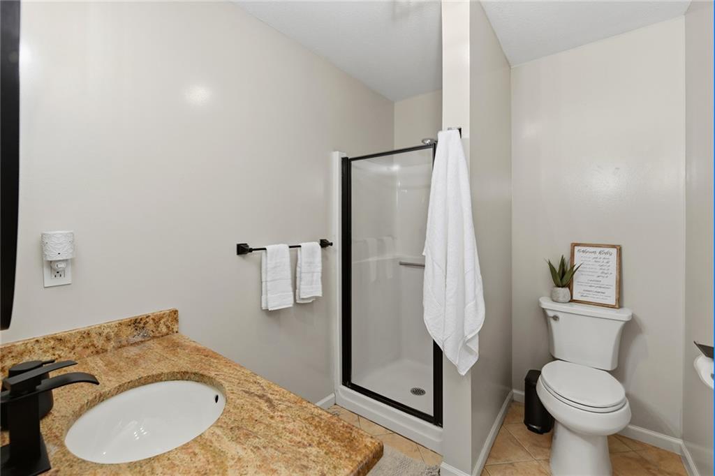 106 S Chambery Drive Property Photo 14