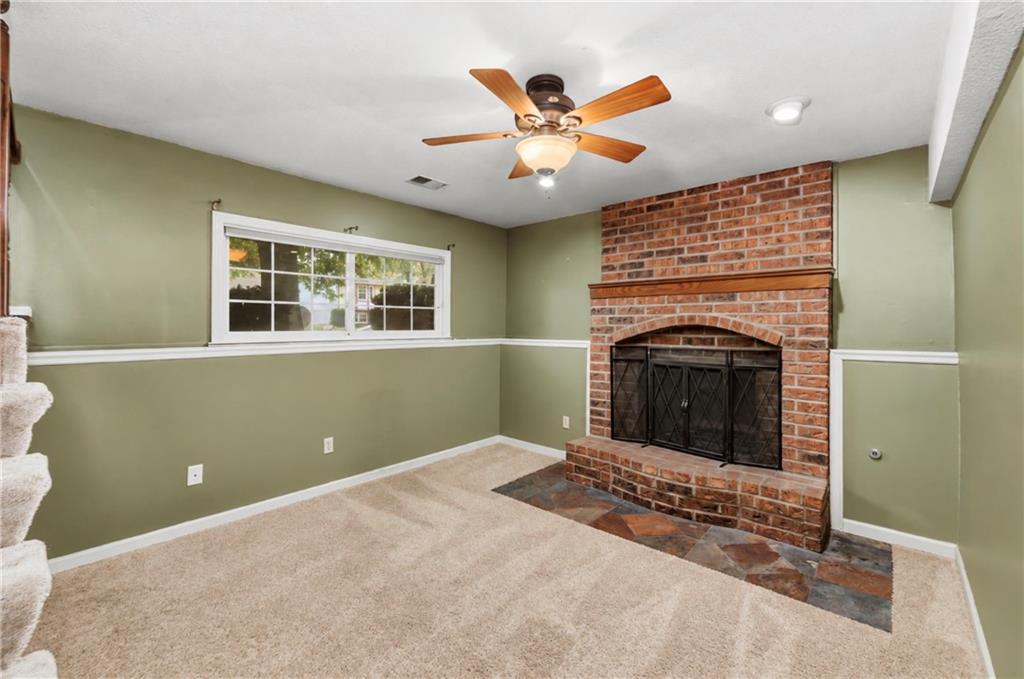 106 S Chambery Drive Property Photo 16