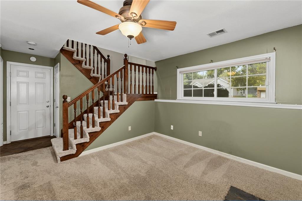 106 S Chambery Drive Property Photo 17