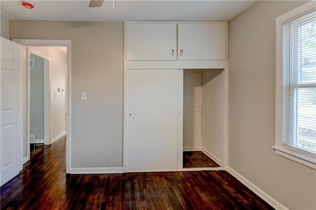 2708 S Glenwood Avenue Property Photo 26