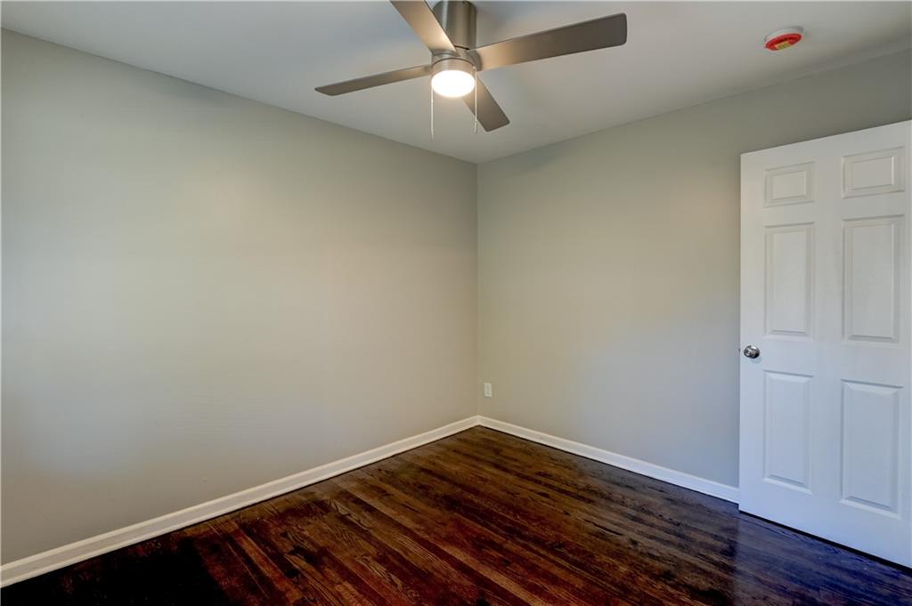 2708 S Glenwood Avenue Property Photo 31