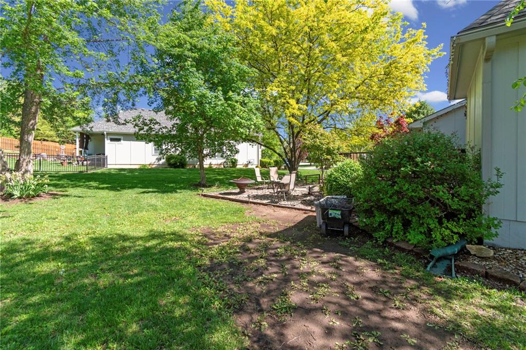 15733 Pine Circle Property Photo 33