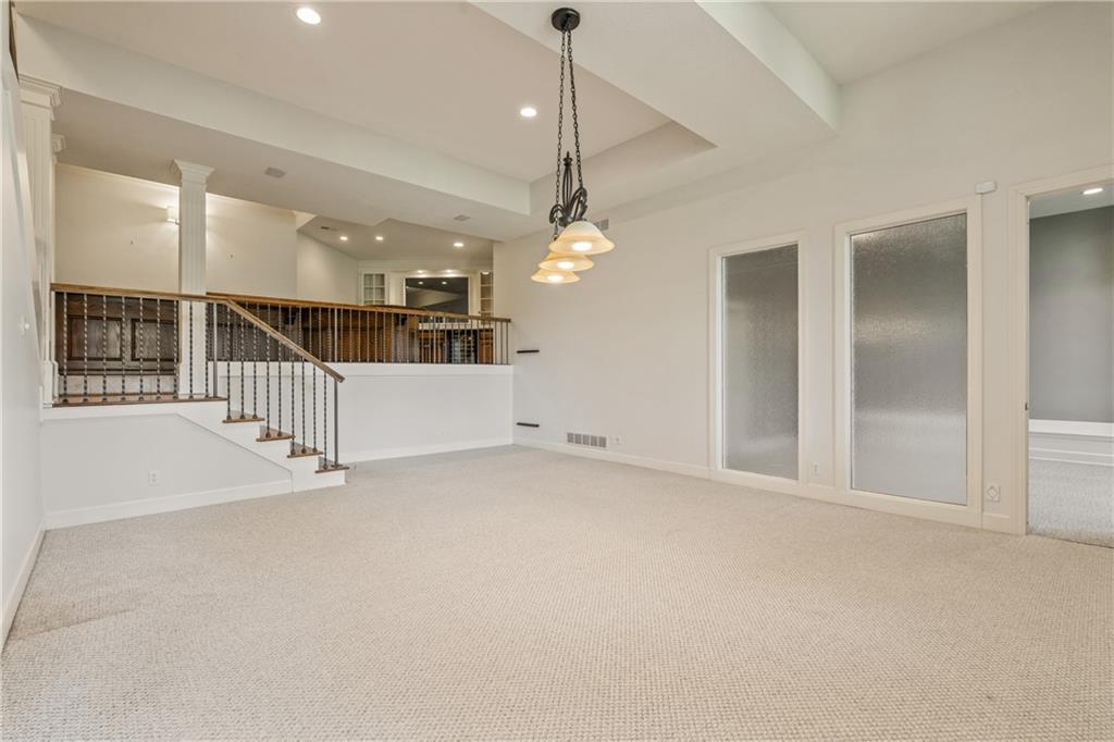 3608 W 153rd Street Property Photo 33