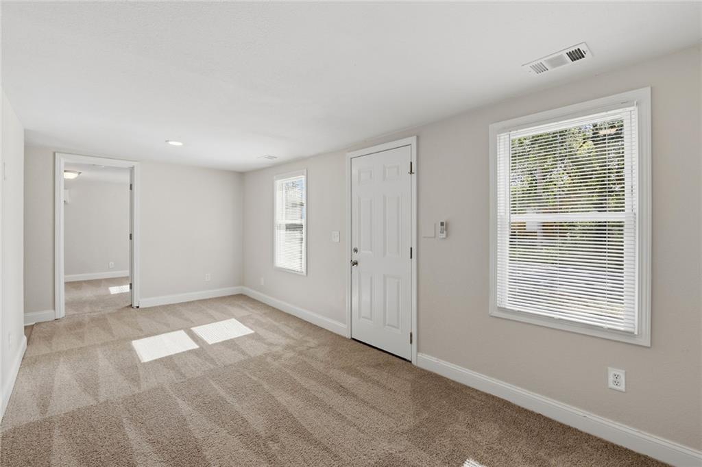 4922 Blue Lane Property Photo 4