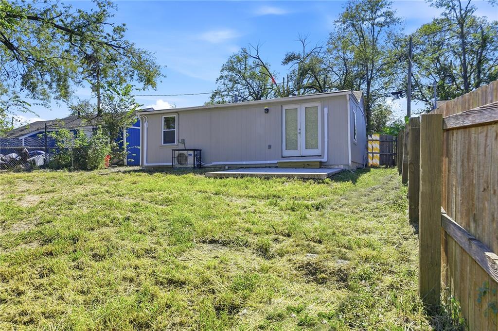 4922 Blue Lane Property Photo 28