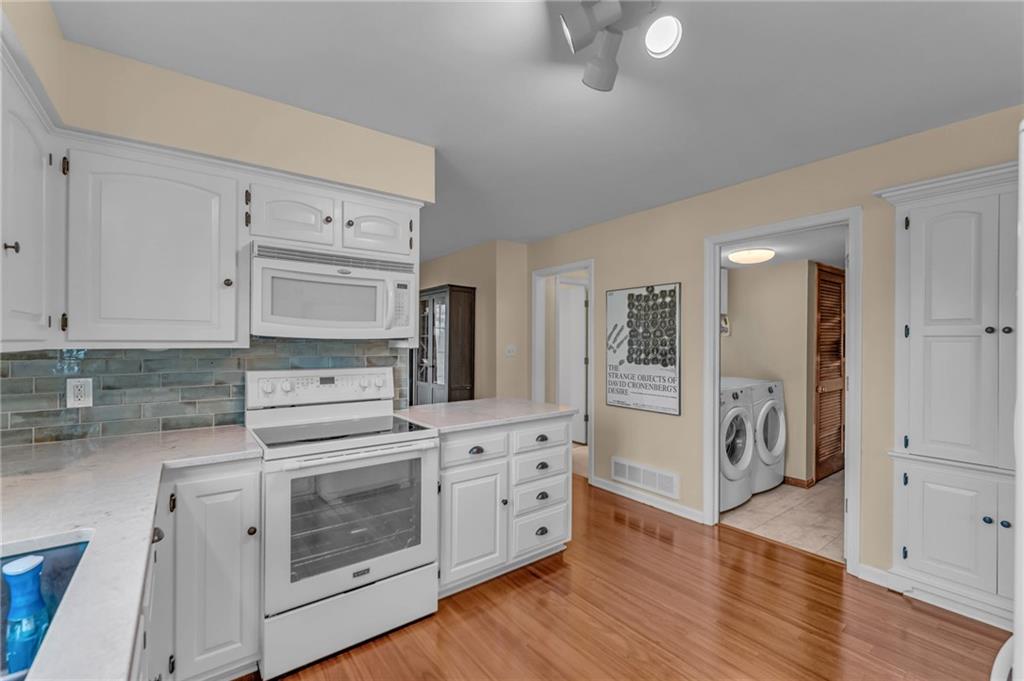 4217 Wimbledon Drive Property Photo 20