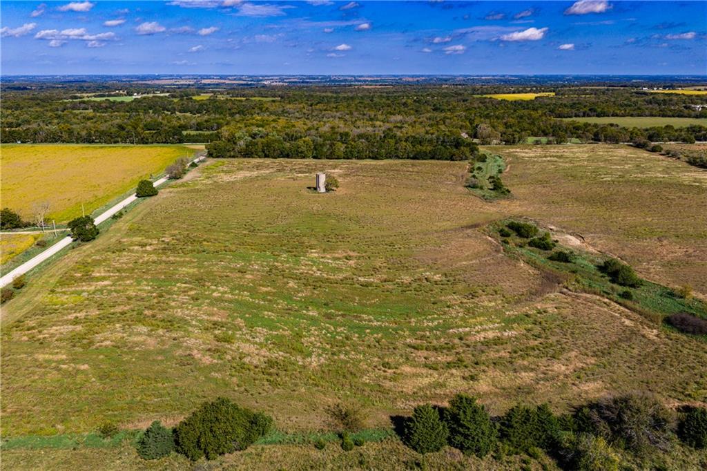 2275 California Road Property Photo 11