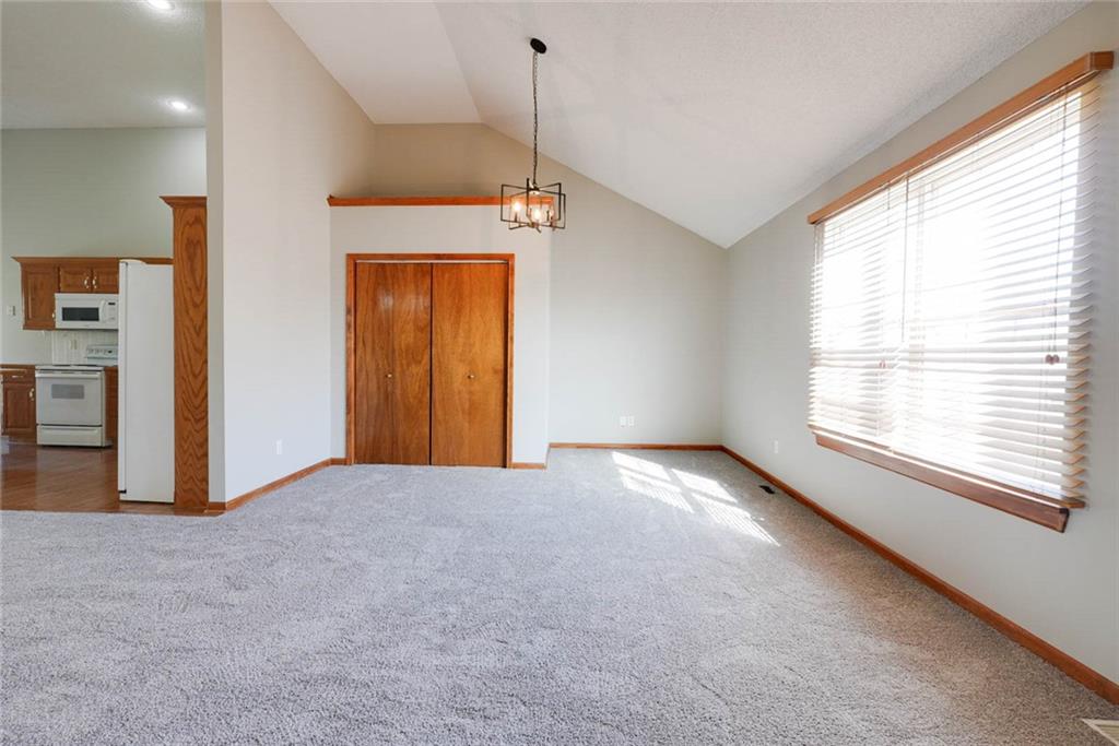 716 Sw Brome Drive Property Photo 6