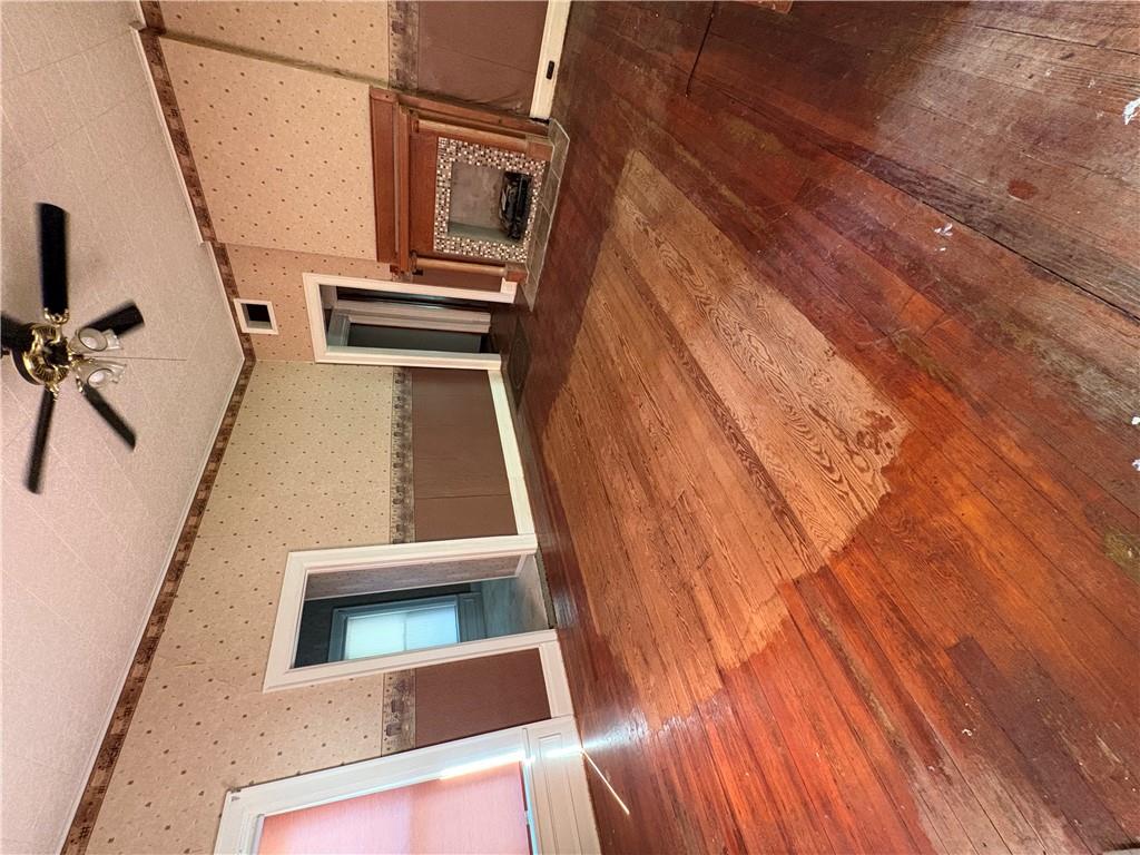 202 Gilbert Avenue Property Photo 8