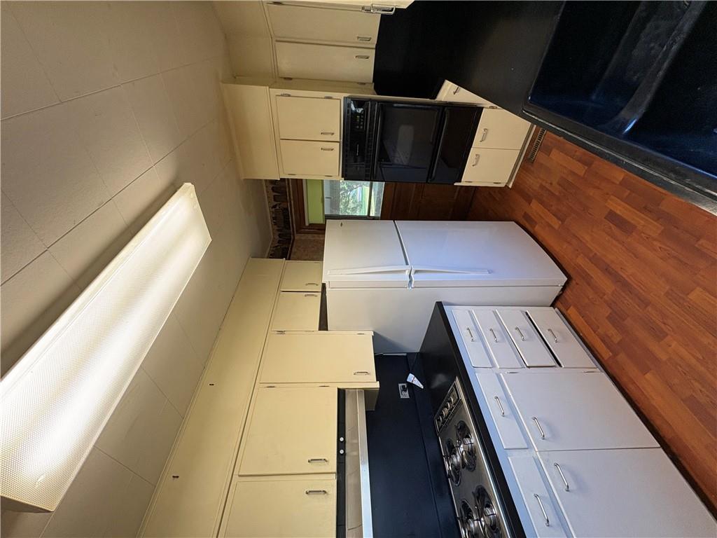 202 Gilbert Avenue Property Photo 12