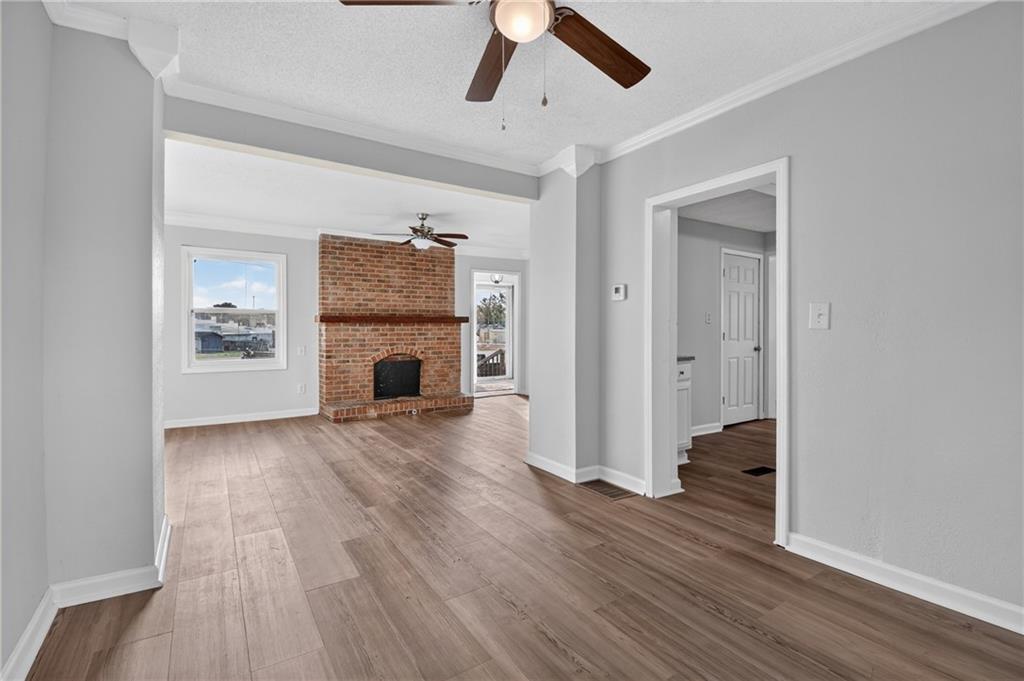 219 S Front Street Property Photo 11