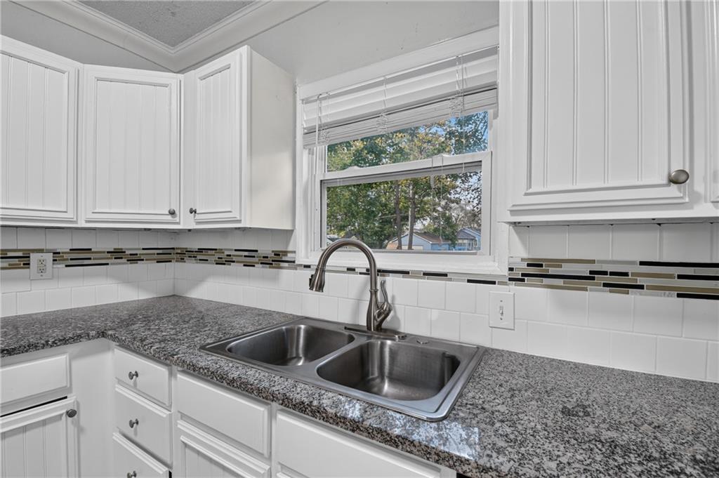 219 S Front Street Property Photo 15
