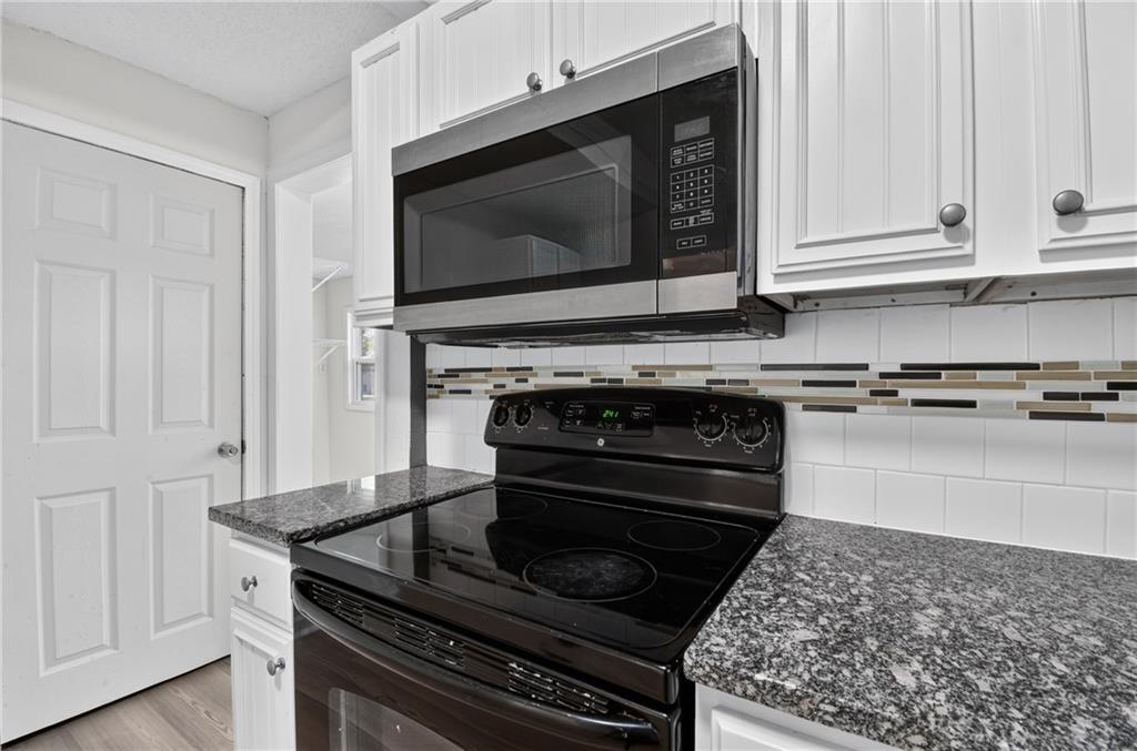 219 S Front Street Property Photo 16