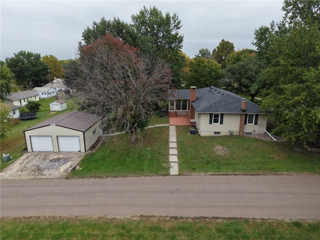 901 N Maple Street Property Photo 8