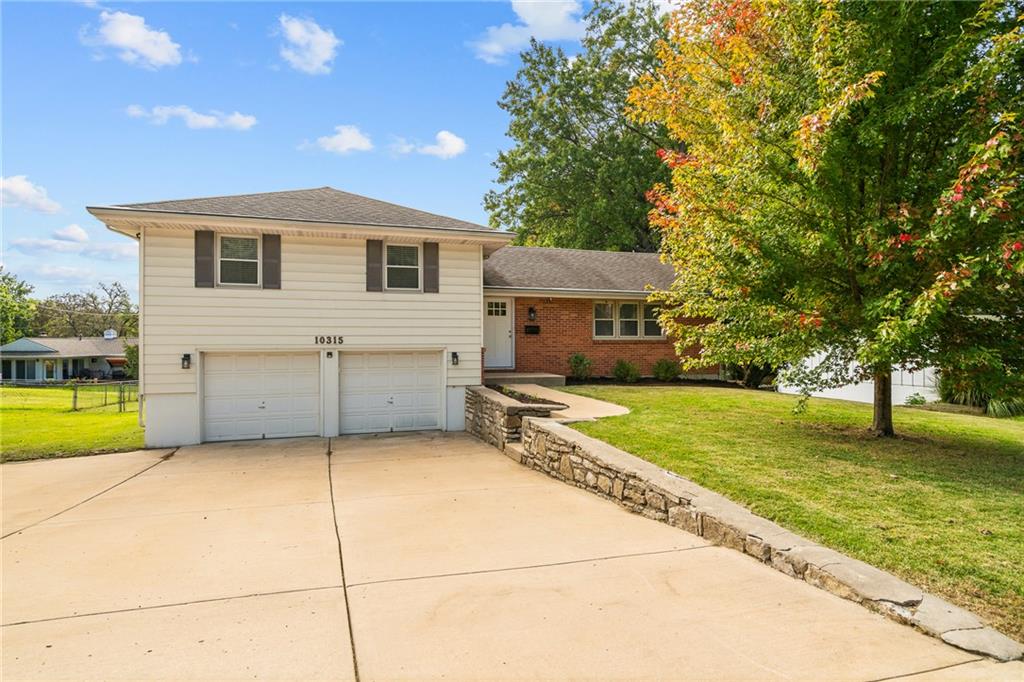 10315 W 69th Street Property Photo 1