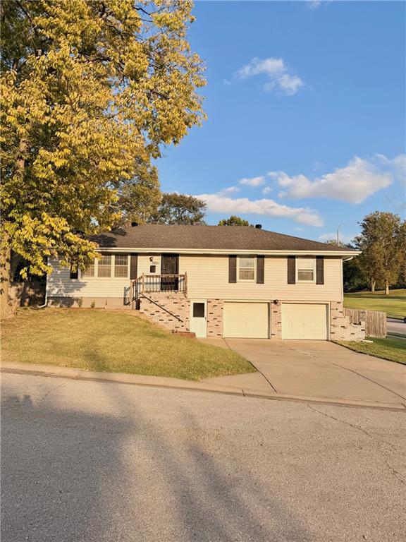 3831 S Kiger Road Property Photo 1