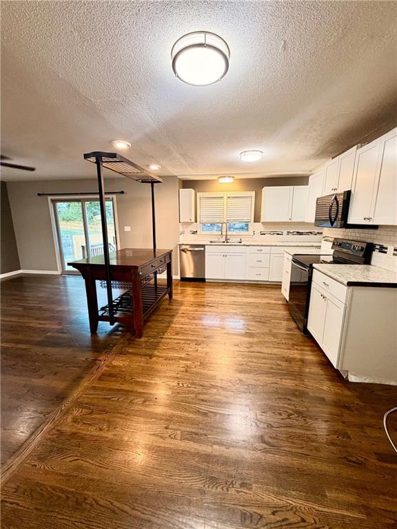 3831 S Kiger Road Property Photo 3