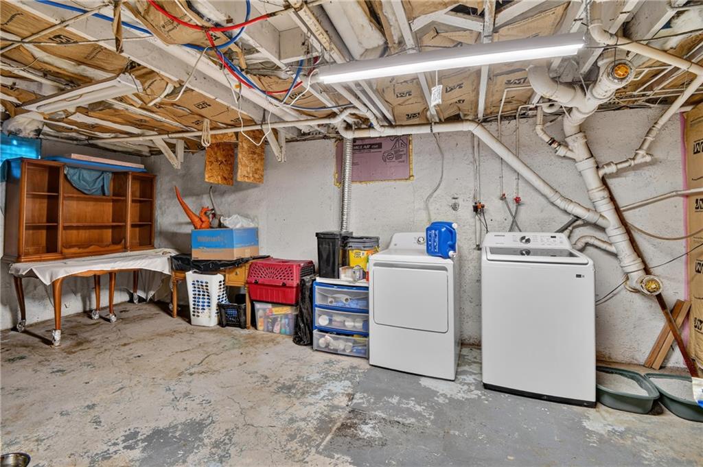 440 W Broadway Street Property Photo 30
