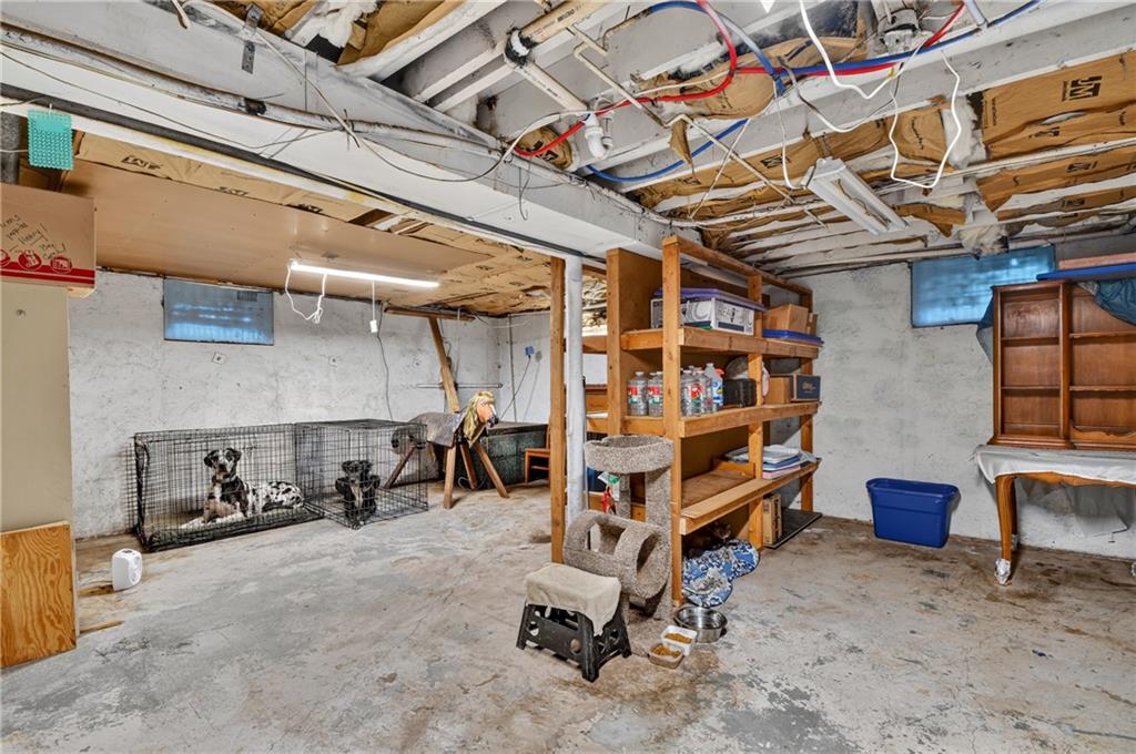 440 W Broadway Street Property Photo 31