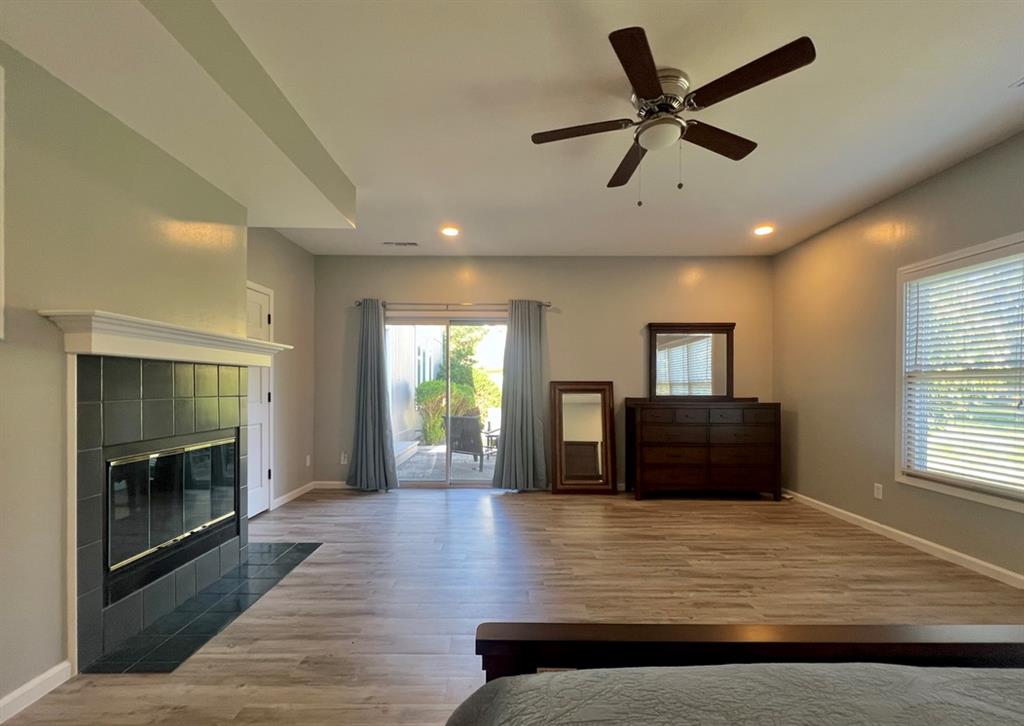 2208 Riviera Drive Property Photo 11