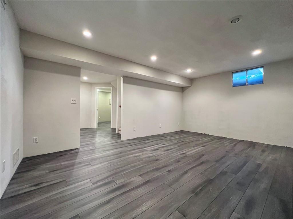 2208 Riviera Drive Property Photo 18