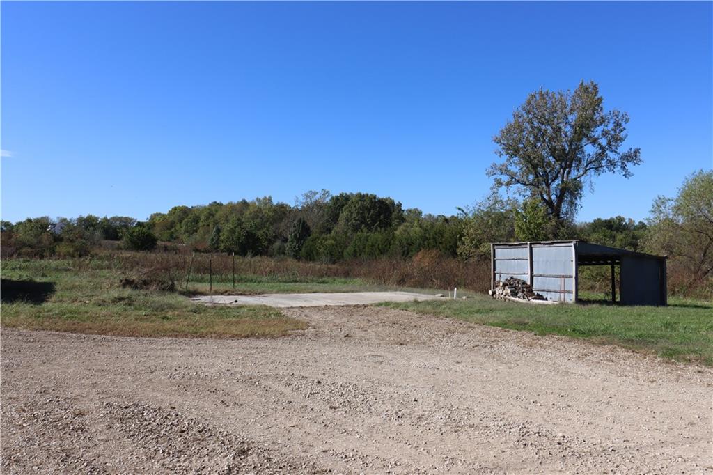 26502 Blinker Light Road Property Photo 3