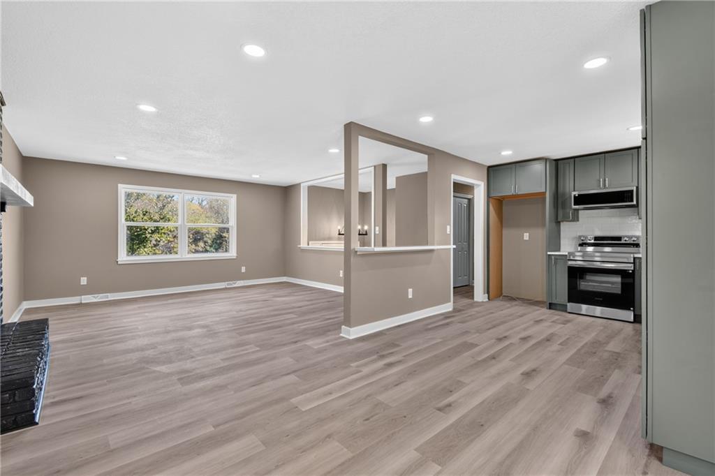 26502 Blinker Light Road Property Photo 9
