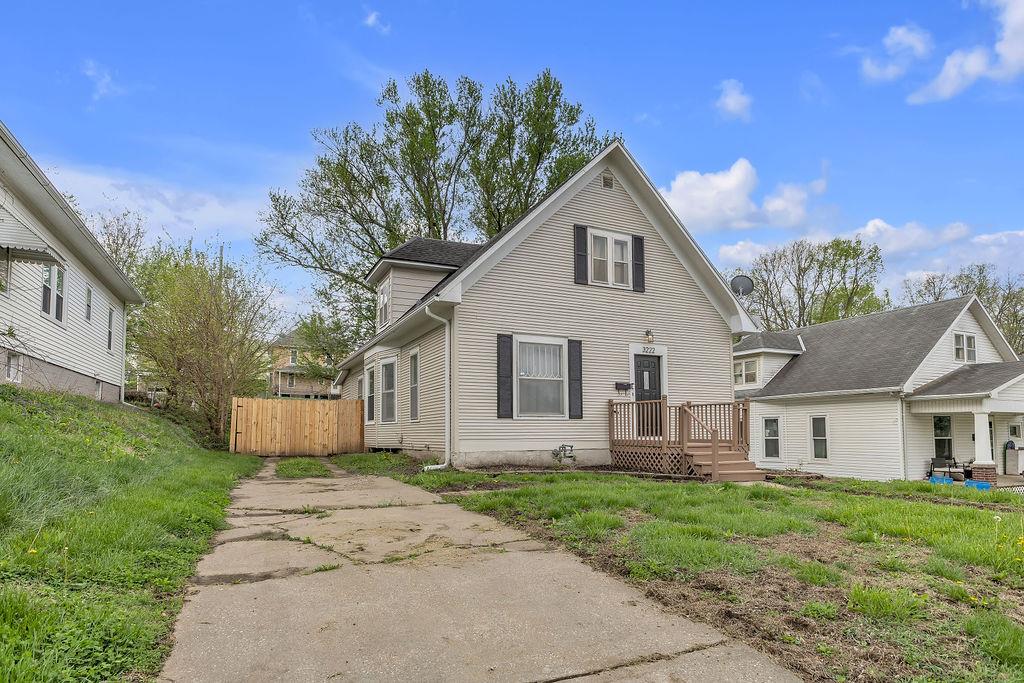 3222 Penn Street Property Photo 3