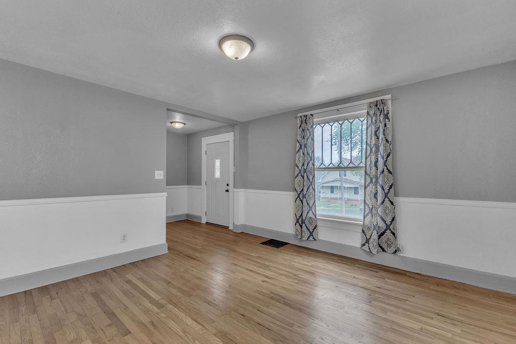 3222 Penn Street Property Photo 6