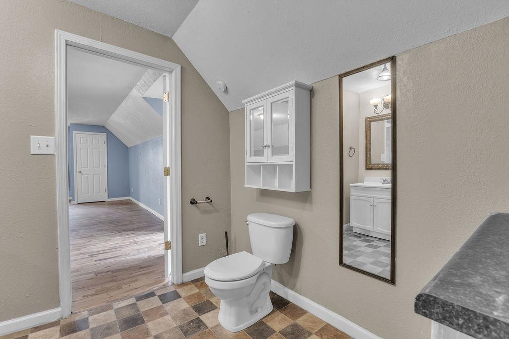 3222 Penn Street Property Photo 27