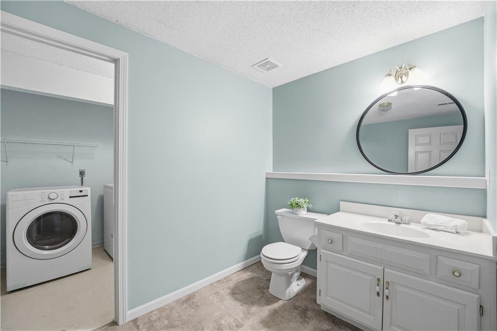 18470 W 161st Street Property Photo 39