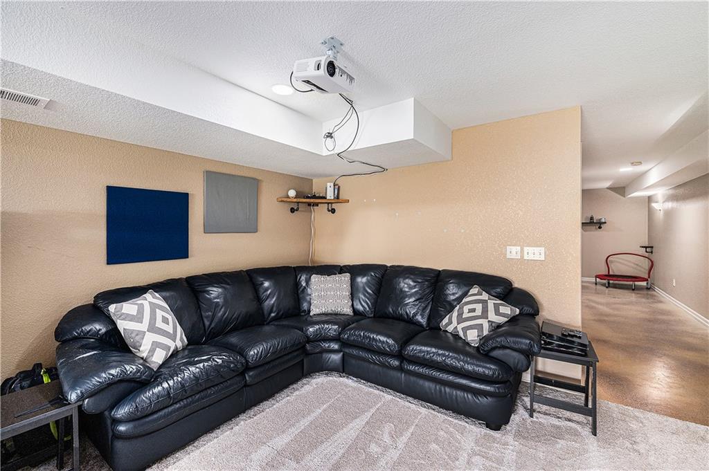 11684 N Ewing Avenue Property Photo 22