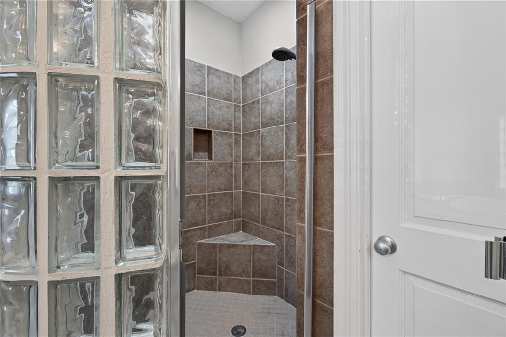 6119 S National Drive Property Photo 41