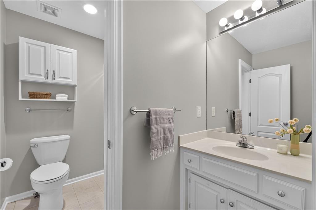 6119 S National Drive Property Photo 57