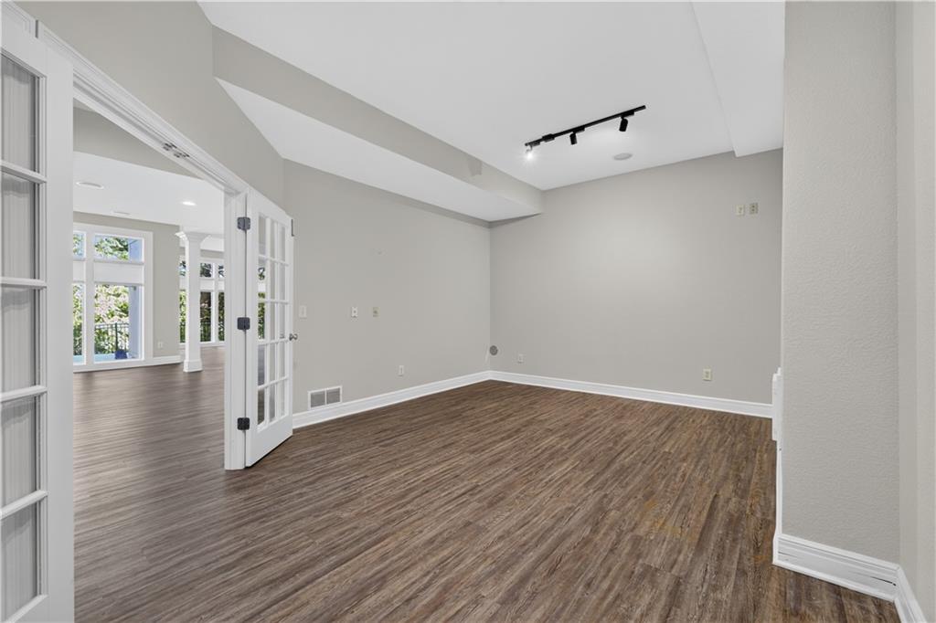 6119 S National Drive Property Photo 63