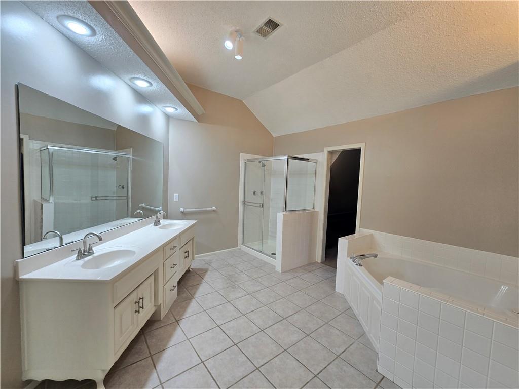 12738 King Street Property Photo 10