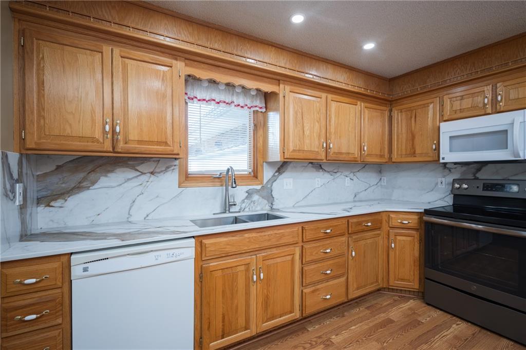 116 Sibley Street Property Photo 12