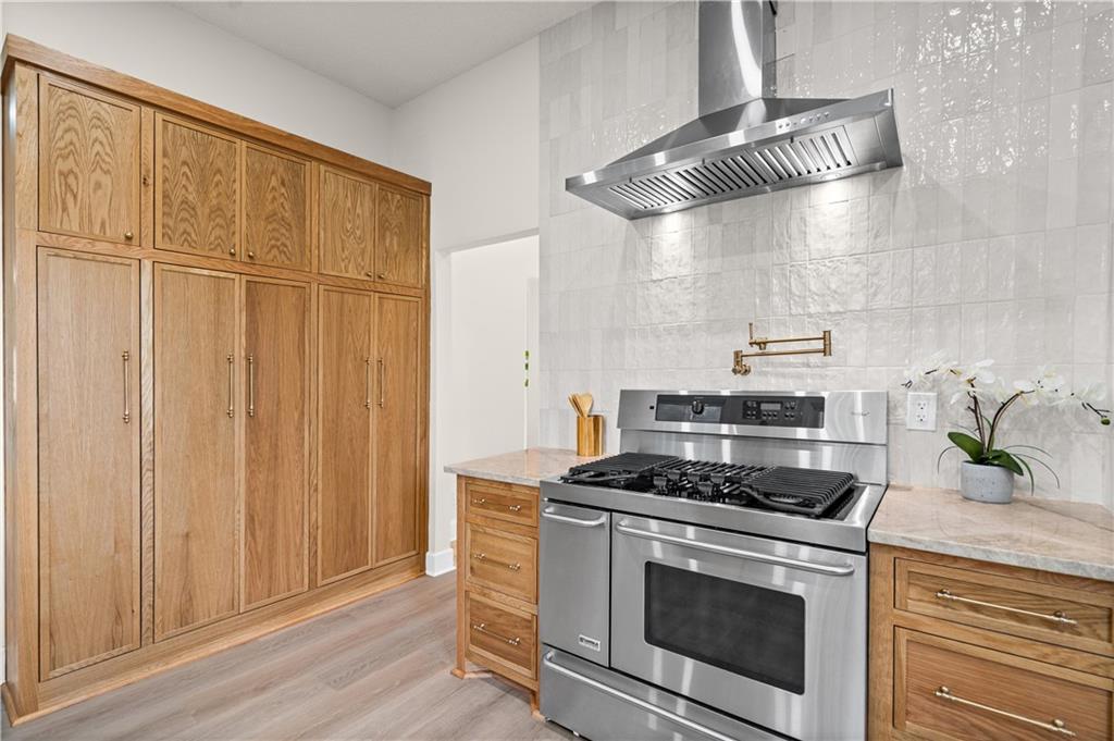 3530 Kenwood Avenue Property Photo 17