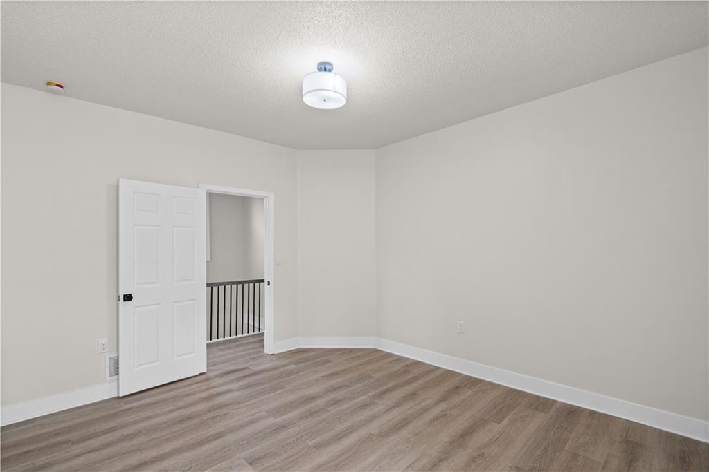3530 Kenwood Avenue Property Photo 34