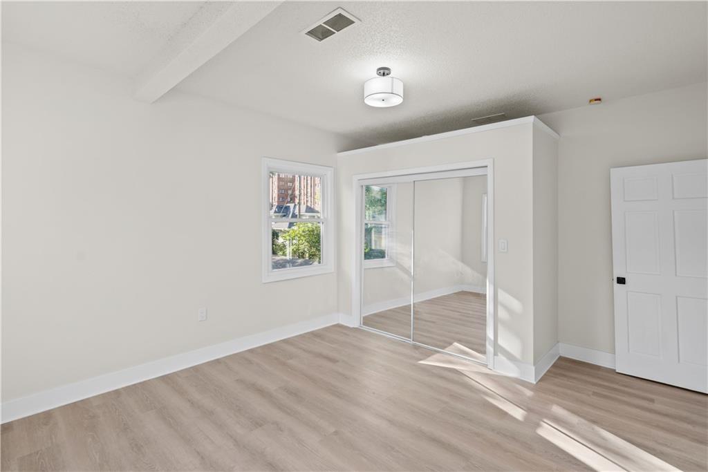3530 Kenwood Avenue Property Photo 37