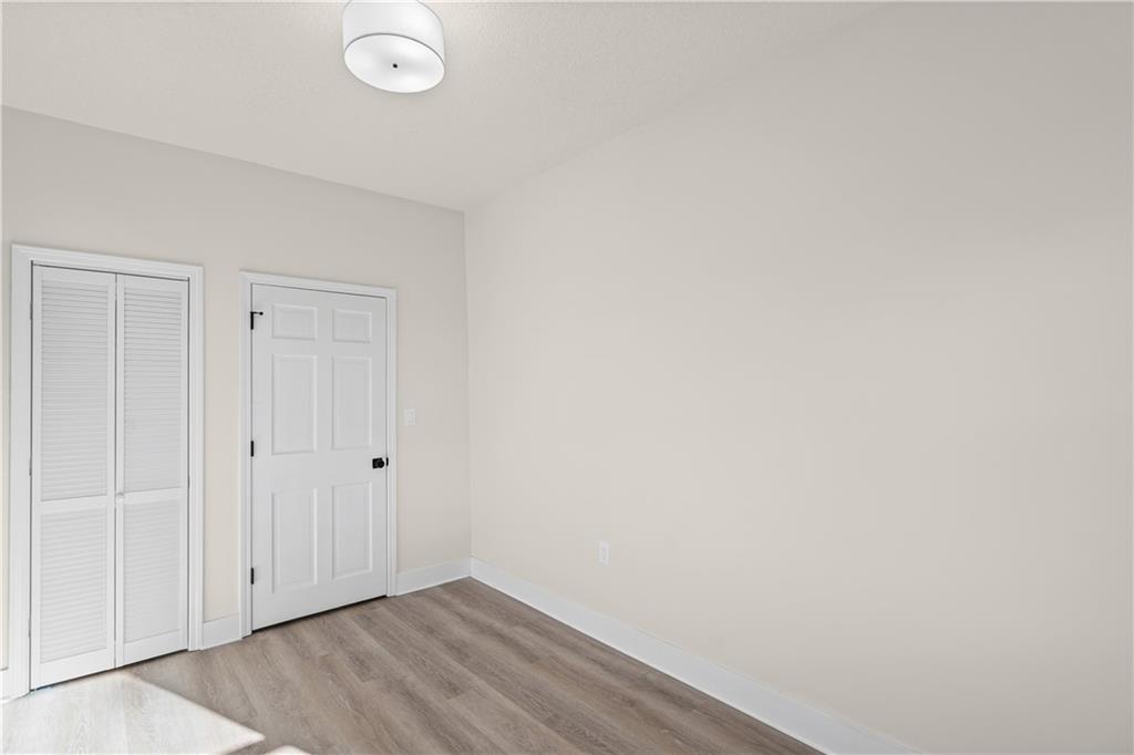 3530 Kenwood Avenue Property Photo 41