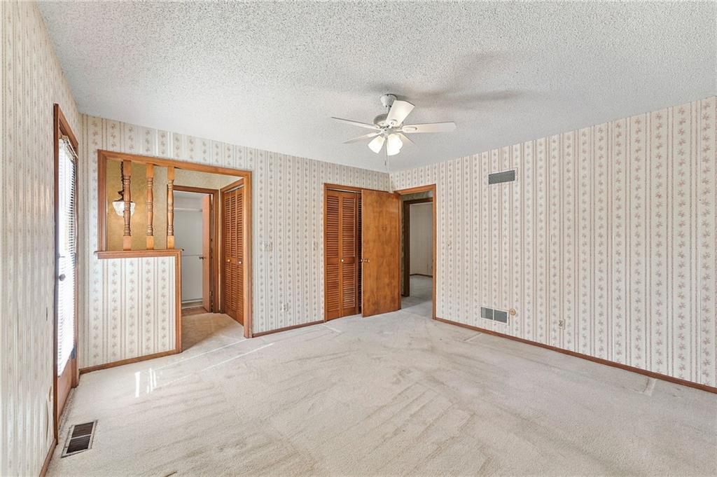 5905 E 210th Street Property Photo 21