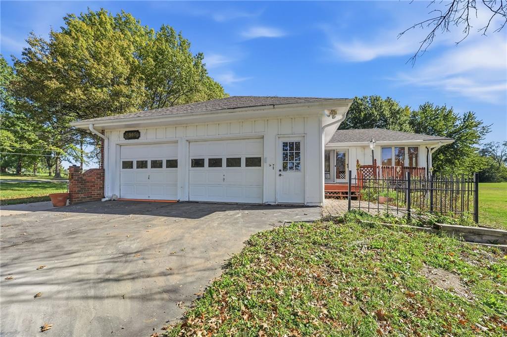 5905 E 210th Street Property Photo 37