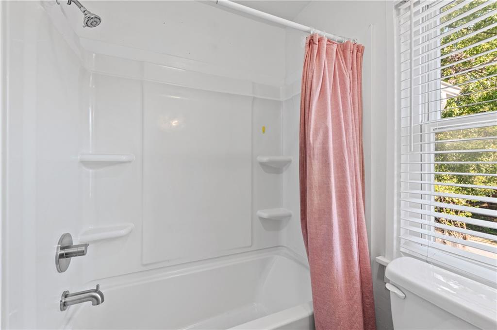 2202 Everett Avenue Property Photo 46