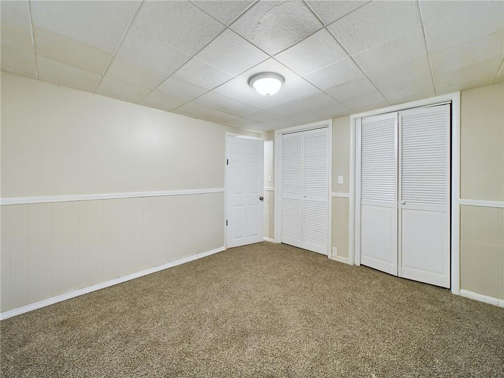 1013 W South Avenue Property Photo 9